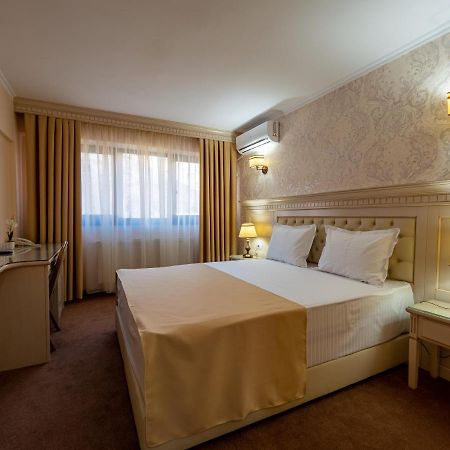 Hotel Orient Galati Exteriör bild